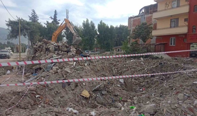 Hatay'da aynı enkazdan ikinci ceset çıktı - Asayiş - Sinop Flaş Haber